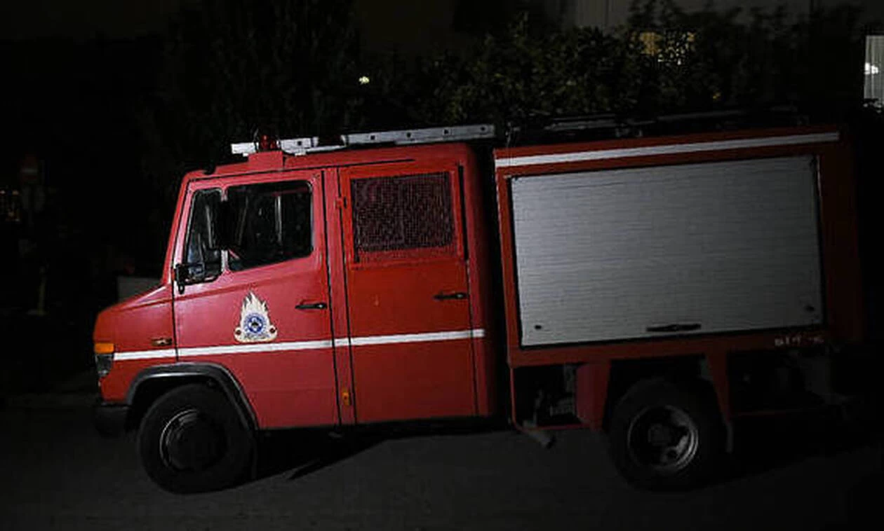 Συναγερμός στην Αργολίδα: Αυτοκίνητο έπεσε σε χαράδρα 30 μέτρων